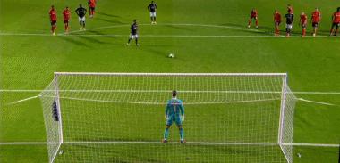 曼联球员进球2024,曼联18岁新星破门创纪录