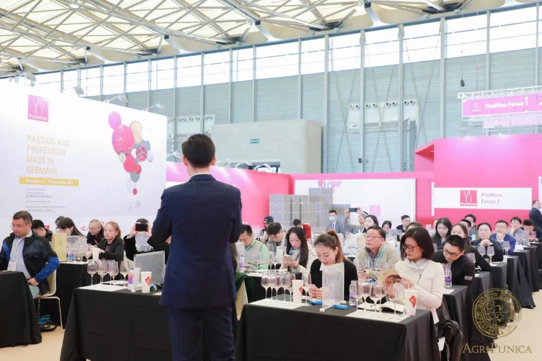 诠释意大利的经典，演绎“酒王”的灵魂——Barrua如雅大师班