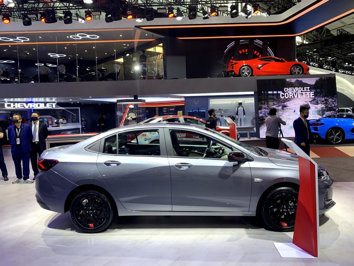 雪佛兰科沃兹5万公里卖多少钱,雪佛兰科沃兹新款值得买吗