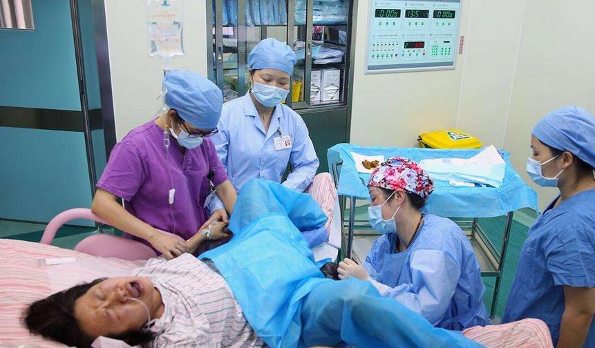 为啥现在好多女性都选择剖腹产,女性为什么会选择剖腹产