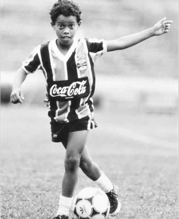 c罗梅西拉莫斯合照,足坛照片梅西和c罗