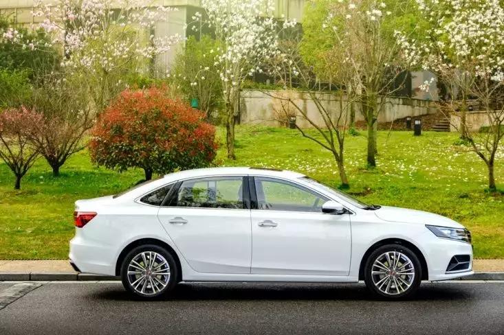 十万以内性价比高的车怎么选,十万级家轿买哪个