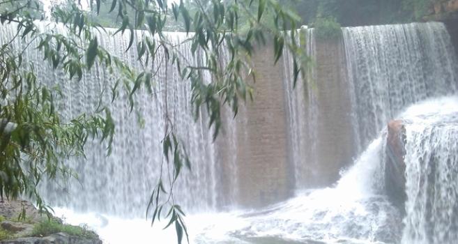 南阳宝天曼旅游景区天气,南阳宝天曼峡谷旅游