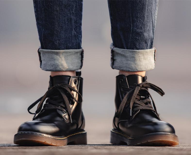 穿马丁靴的男人到底有多帅,穿着最舒服的马丁靴男