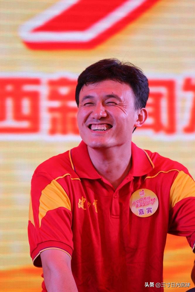 不挖论文挖履历，郝指导十几载的执教生涯