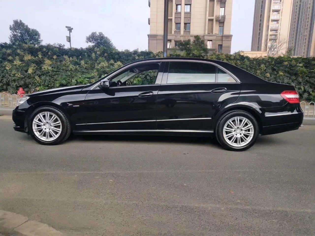 农村小伙买奔驰s级回村,农村小伙买奔驰后续