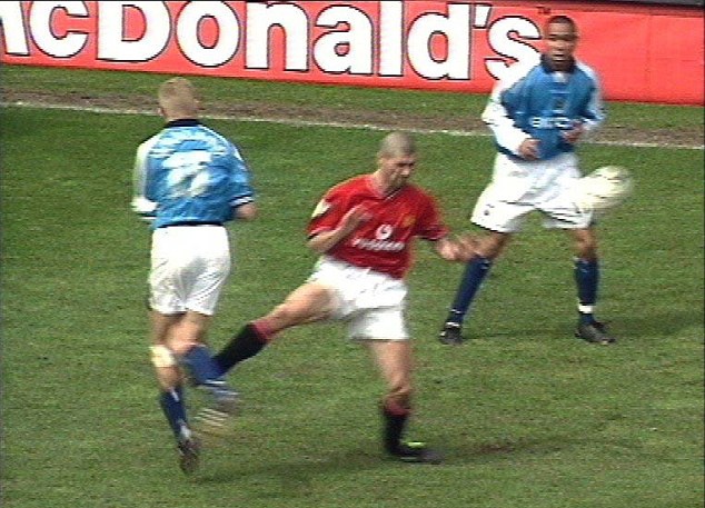 盘点那些看着都痛的合集,看着都疼足坛中的暴力犯规