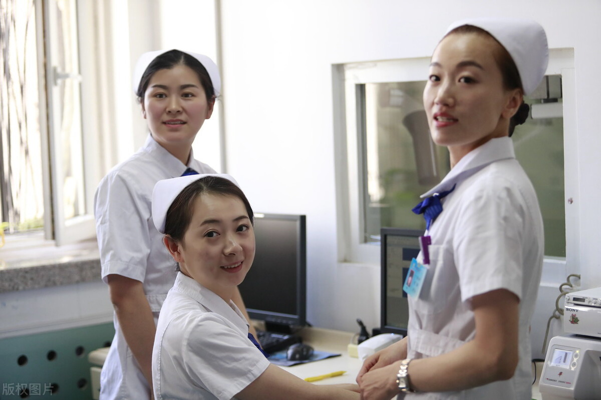 女护士在泌尿外科每天做什么,泌尿科女护士怎么检查