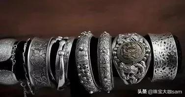 银饰变绿是因为纯度不够吗,怎么鉴别银饰纯度