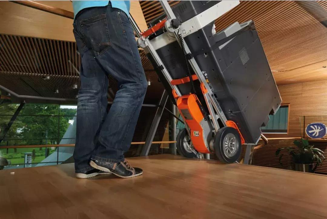 智能爬楼机促销价格,载人爬楼机批发价