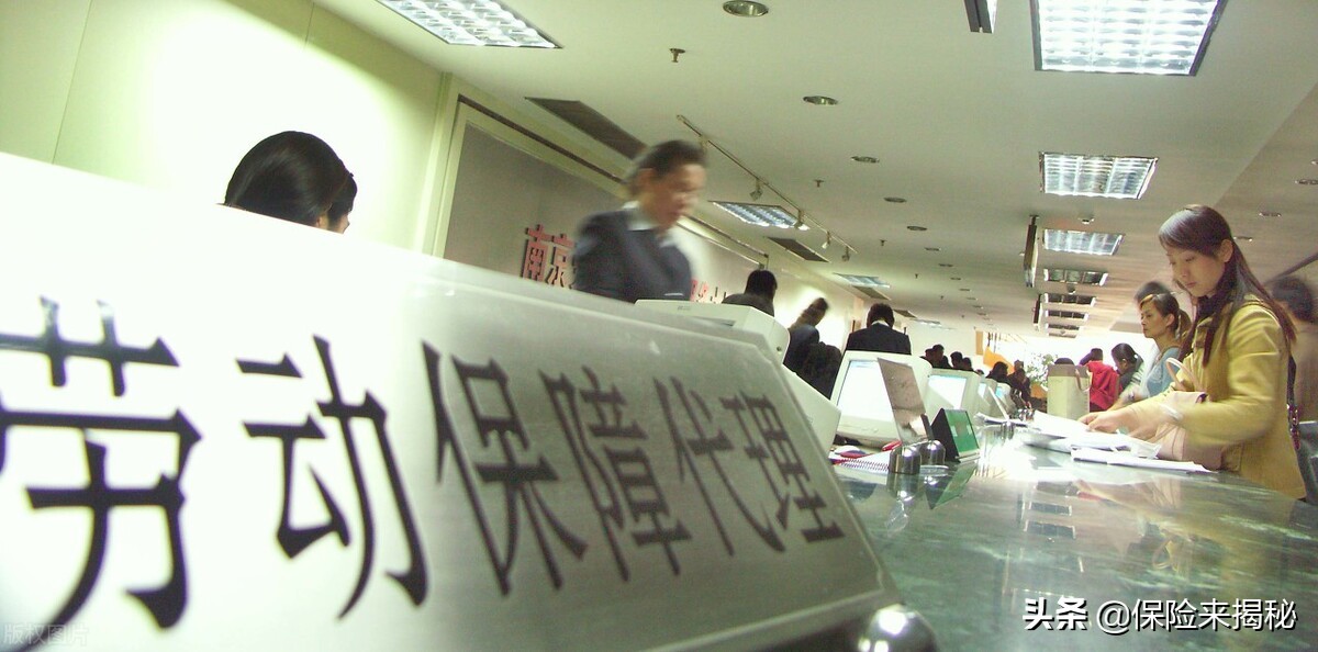 黑心老板扣工资怎么曝光,黑心老板乱扣工资怎么办