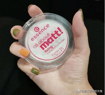 夏季底妆怎么不脱妆,夏季控油持久定妆粉