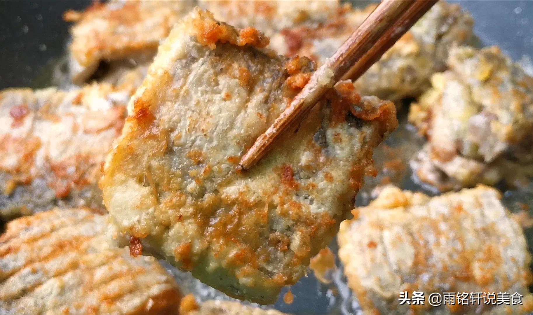 电饼铛煎带鱼不粘锅不破皮,煎带鱼不粘锅不破皮的技巧