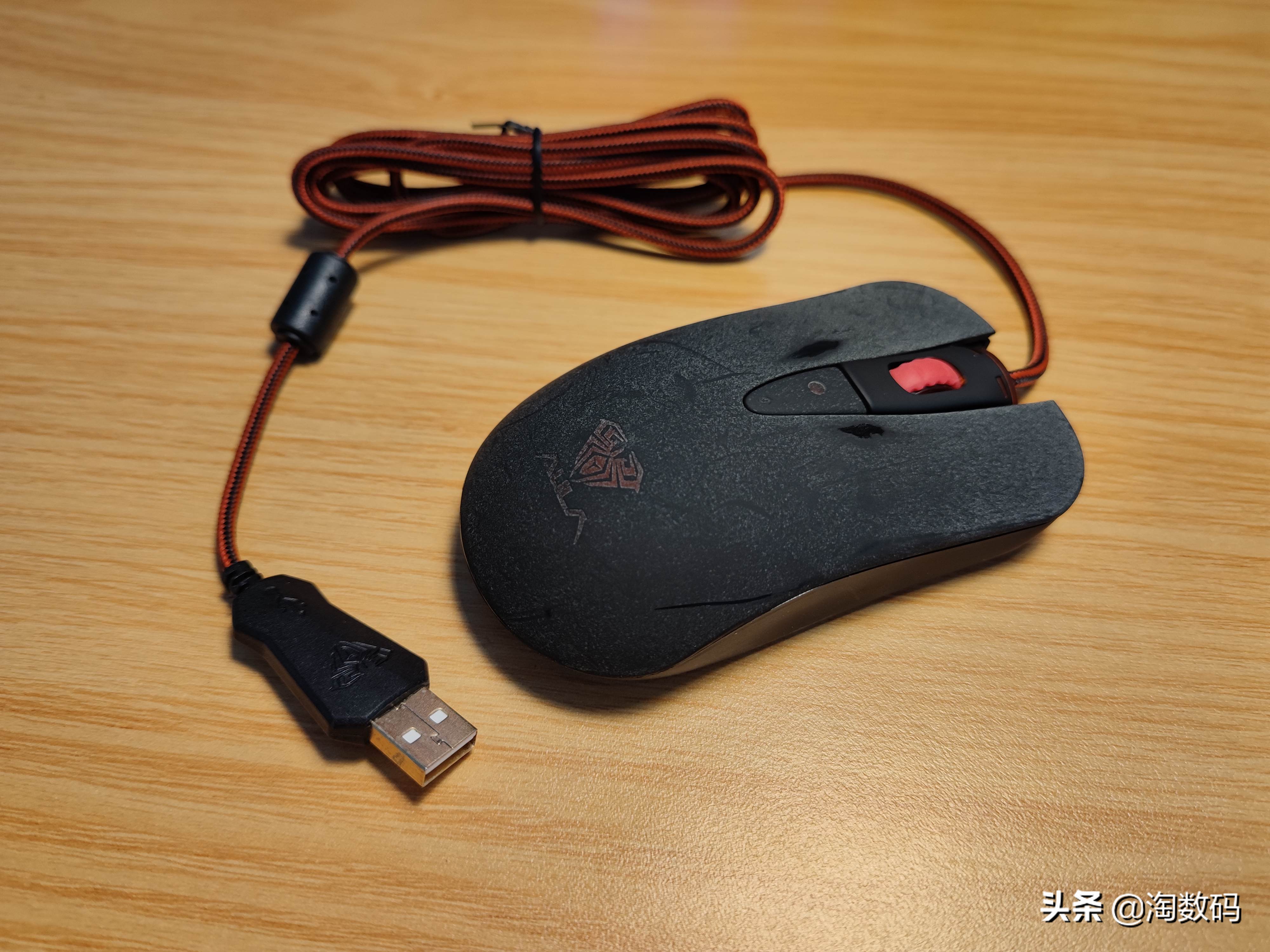 ￥9.9原封库存洋垃圾：AULA暗黑魔羯游戏鼠标开箱+拆解+除胶晒单