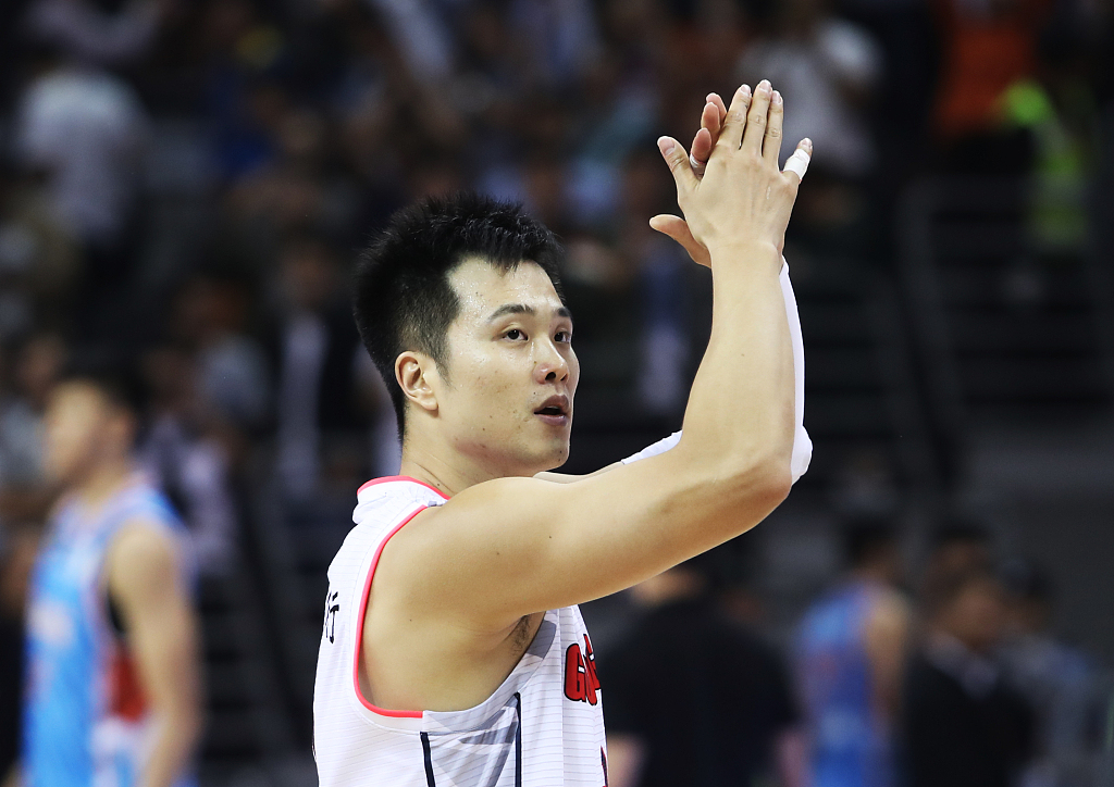 「回顾CBA经典战」荡气回肠！孟铎加时读秒绝杀*疆新**