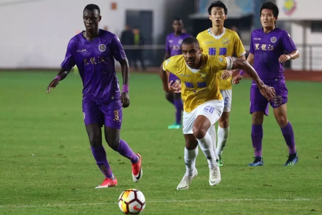 乔尼:八年了,我的青春都留给了中国足球