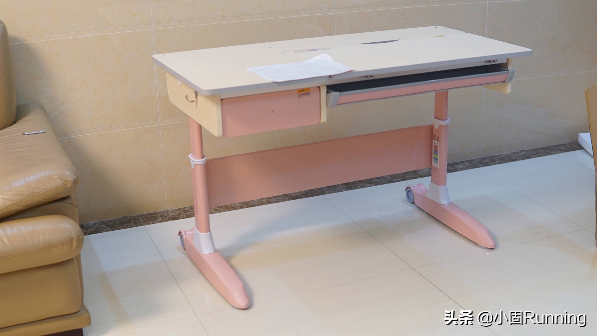 女儿小红花,儿童桌椅学习桌椅1-3岁可以画画