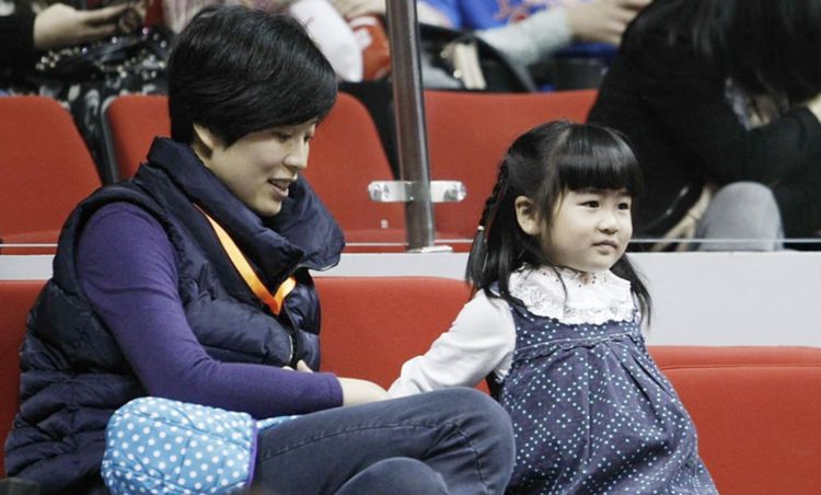 姚明老婆叶莉现状如何,姚明妻子叶莉现状