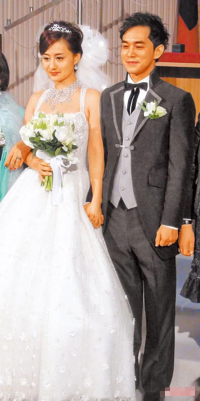 最美琼女郎现状,45岁琼女郎婚变8年