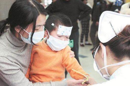 婴儿鼻子呼哧呼哧响推拿,4个月女婴做推拿后身亡