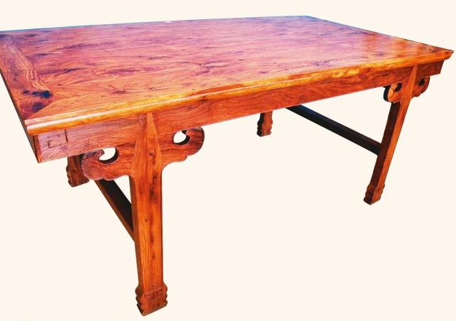 市场上用什么木材冒充黑黄檀木,假冒黄花梨的木材