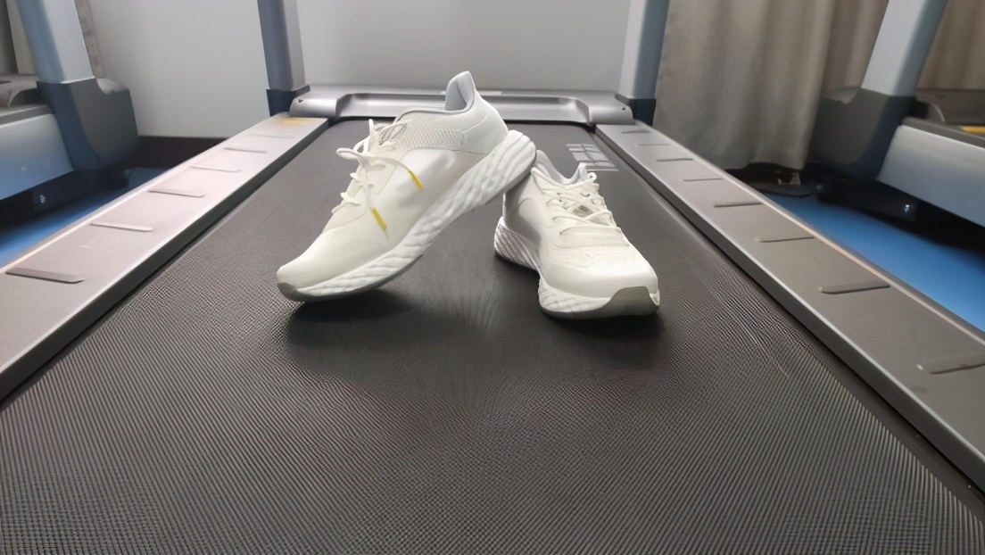 走路轻软跑步双弹颜值时尚,OneMix逍遥游休闲跑鞋实测