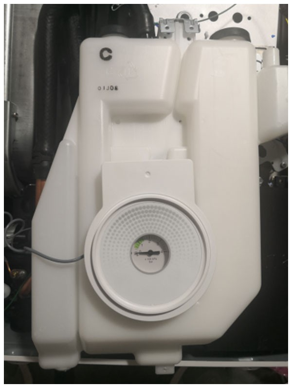 庆东纳碧安和林内哪个壁挂炉好,林内和庆东纳碧安锅炉哪个好