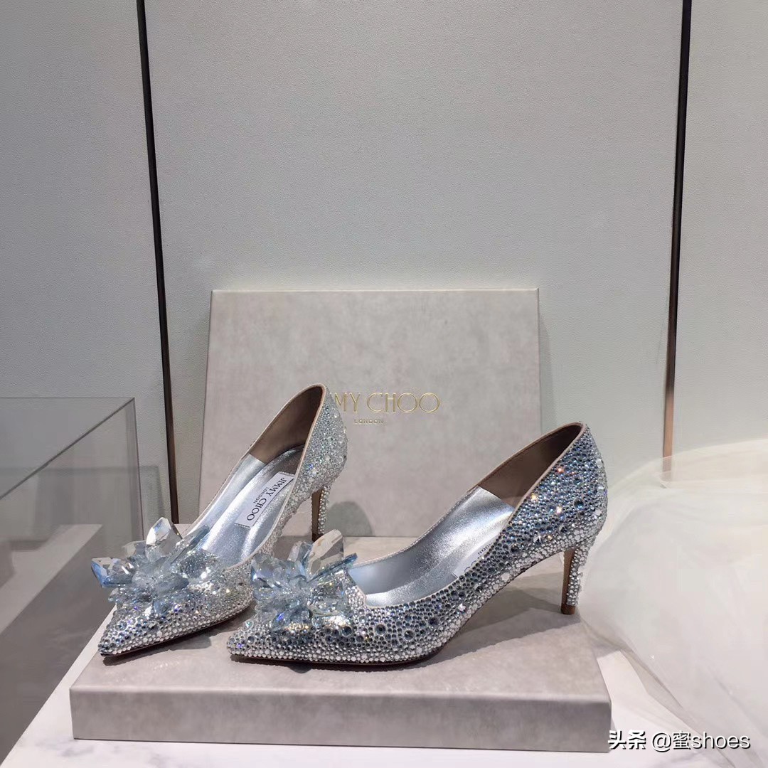 特适合春季的6款高跟鞋,中跟时尚潮流高跟鞋搭配