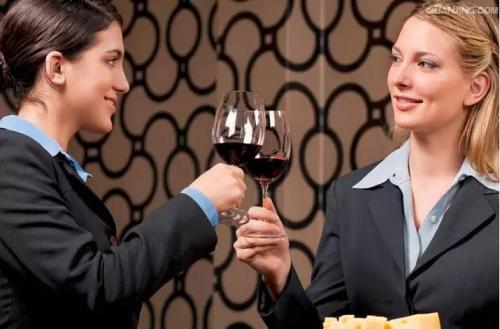 红酒入门红酒必懂小知识,红酒知识入门视频教程