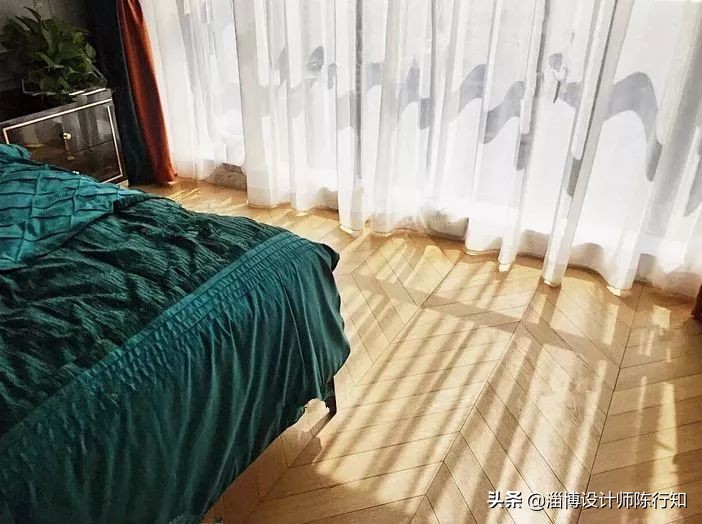 pvc锁扣地板的铺贴方法教程讲解,地板怎么铺贴教学