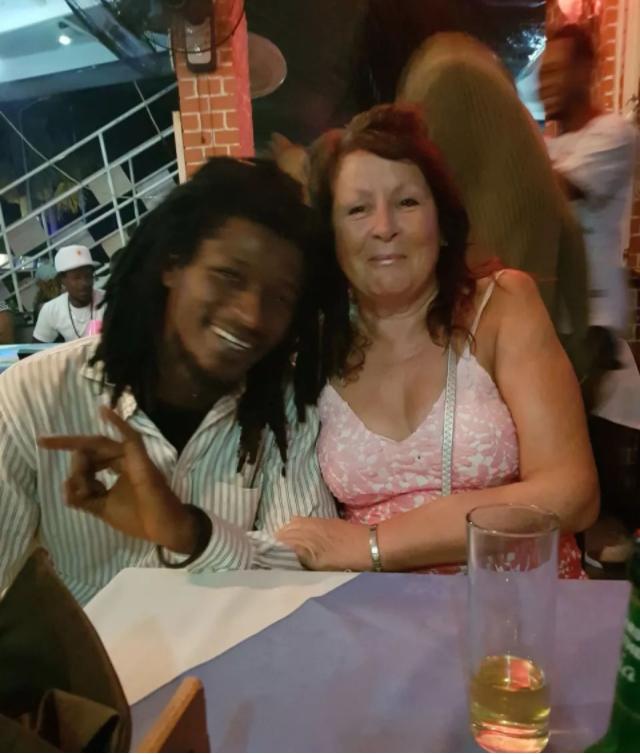 冈比亚三天横扫苏联纪录片,冈比亚1000人横扫苏联