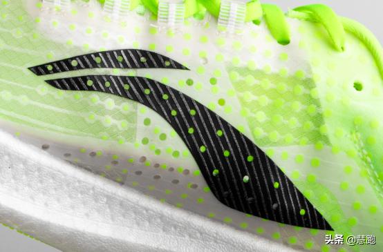 国产进阶跑鞋对比,国产顶级跑鞋横评