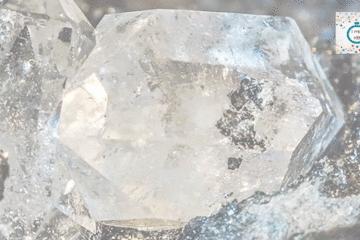 俄罗斯挖出中国国宝,俄罗斯矿坑挖出钻石为何不挖了