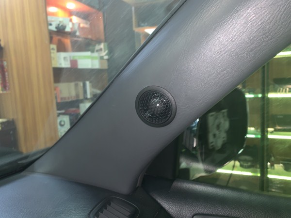 容桂尚韵—丰田霸道改装魔立方DSP6声音甜美清脆