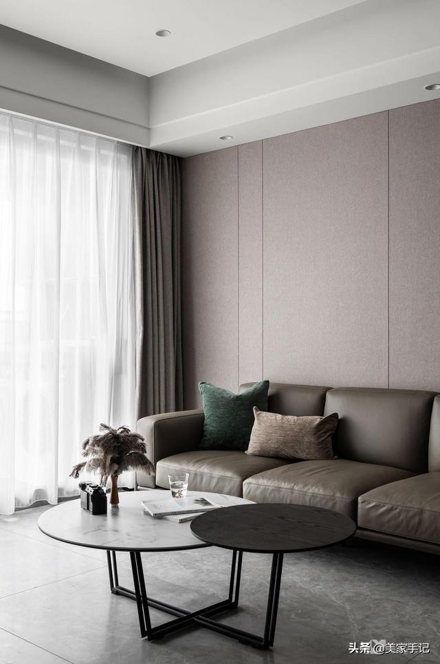 深圳夫妇123㎡的家,坚持电视柜打满柜子,效果不是一般的大气