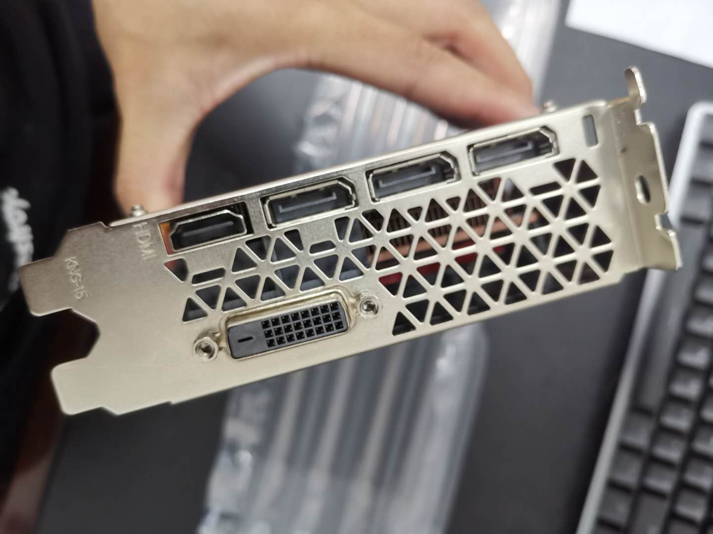 开奖了！42万跑分的“洋垃圾”主机