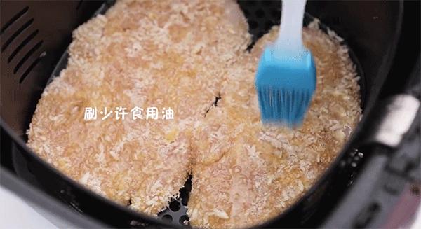 在家做香酥鸡排香嫩不柴,怎样才能做出外酥里嫩的炸鸡排