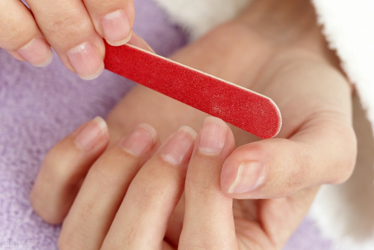 美甲入门基础知识视频,美甲初学者黑色美甲