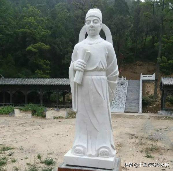 唐诗中的惊天血案,诗句年年岁岁花相似的下半句