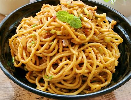 热干面调芝麻酱放盐吗,热干面芝麻酱和调汁