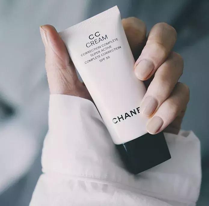 素颜霜懒人伪素颜提亮遮瑕,公认好用的5款素颜霜