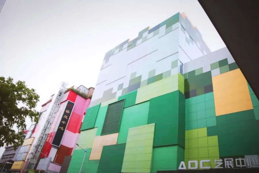 娣卞湷绗嬪矖鏂囧叿鎵瑰彂甯傚満鍋滀笟浜嗗悧,9鍙风嚎鍝竴绔欏埌鍗楁补鏈嶈鎵瑰彂甯傚満