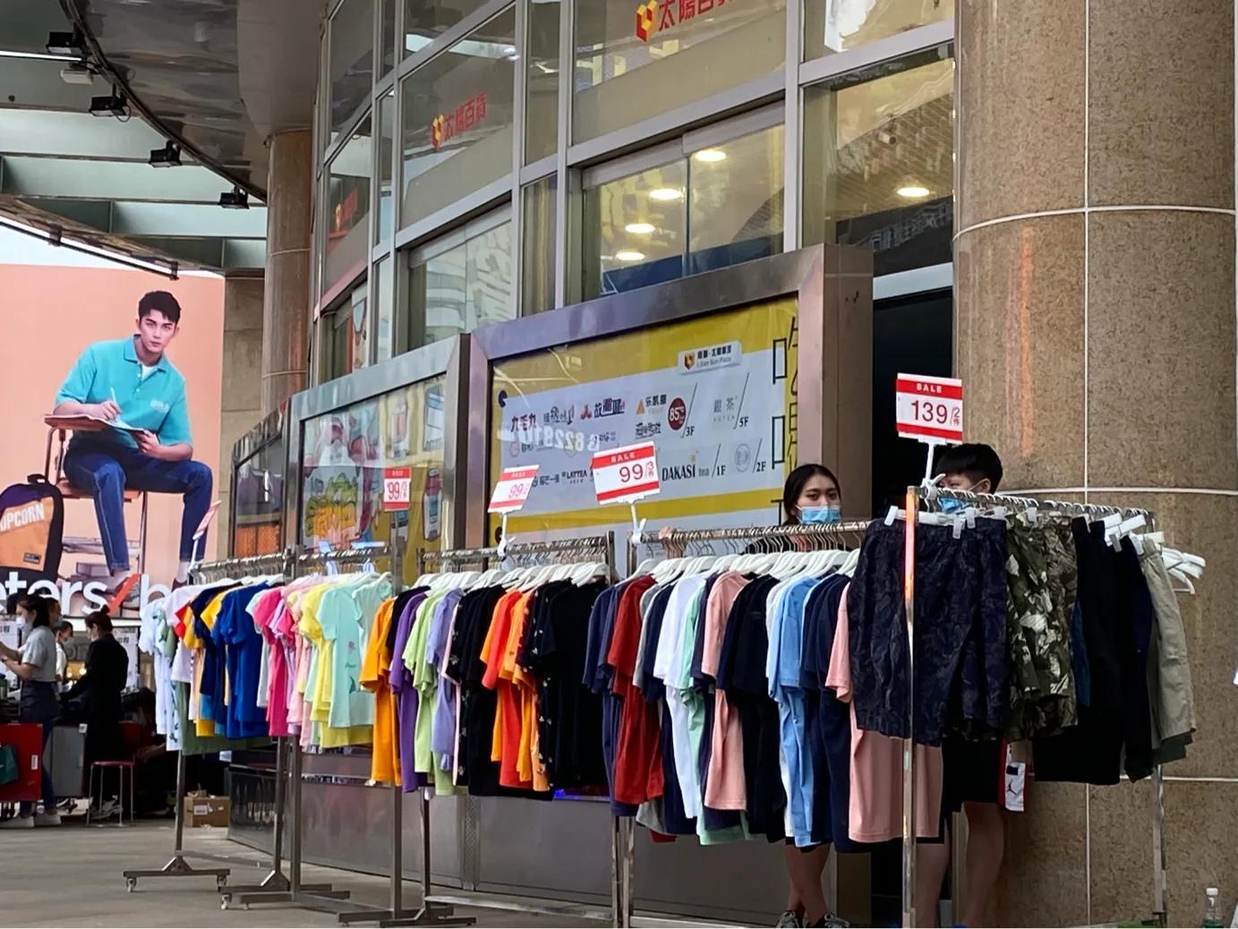 深圳地摊经济越来越火了,深圳摆地摊最合适的地方在哪