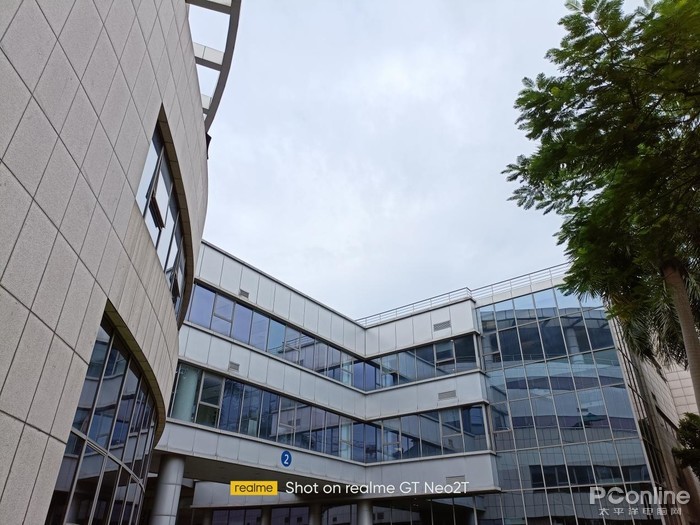 真我gtneo闪速版和真我gtneo2t,真我gtneo2t评测支持快充吗