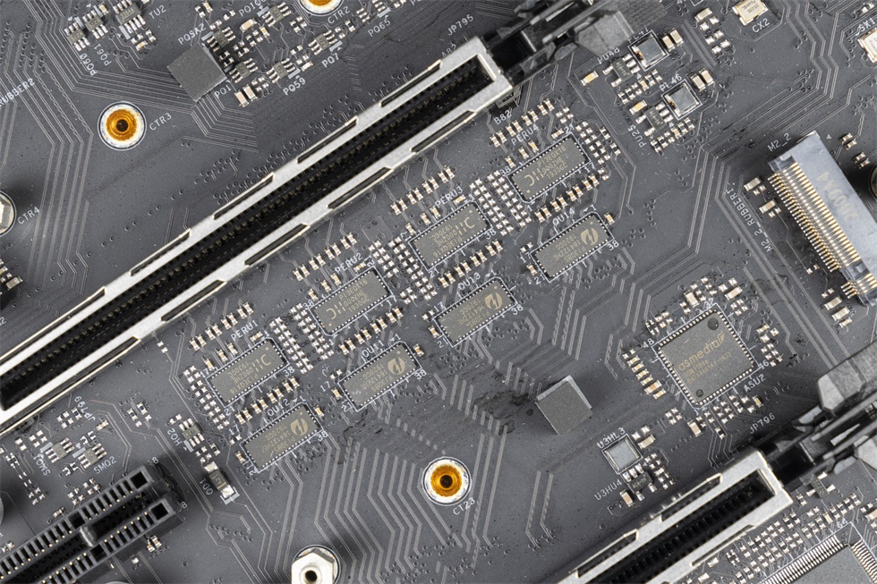 鍗庢搸z490aqua姘村喎瑁呮満,娣卞害瑙f瀽鍗庢搸z490