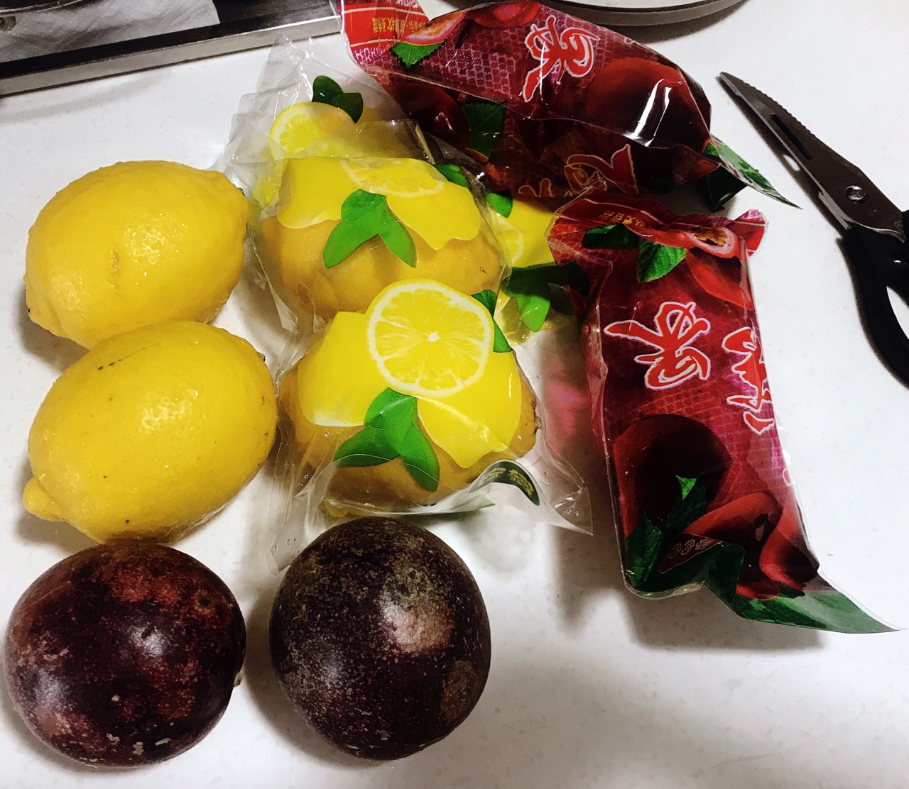 蜂蜜和柠檬一起泡好吃吗,蜂蜜和柠檬的正确吃法