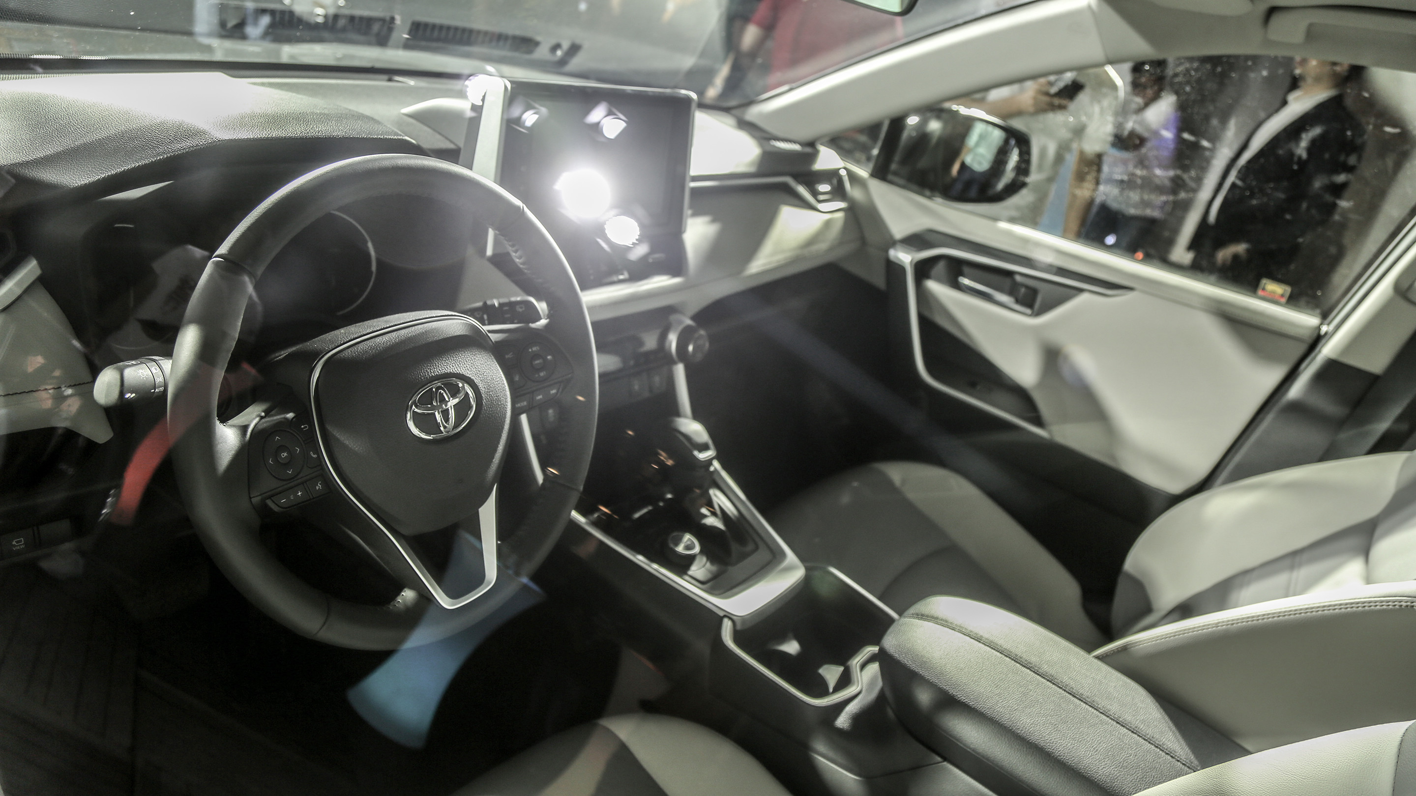 丰田rav4进口和国产的区别,丰田rav42012款爆改