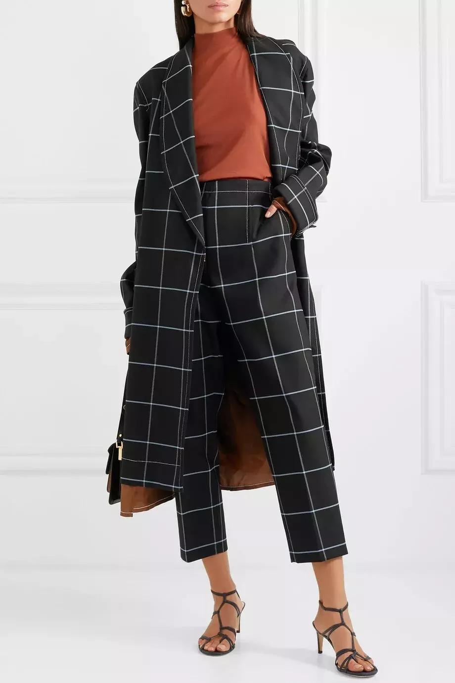 这个冬季时髦精都是这么穿大衣的,时髦的人喜欢这样穿