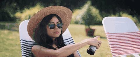 夏天到了防晒霜应该怎么买呢,雨季马上来临一定要知道的妙招