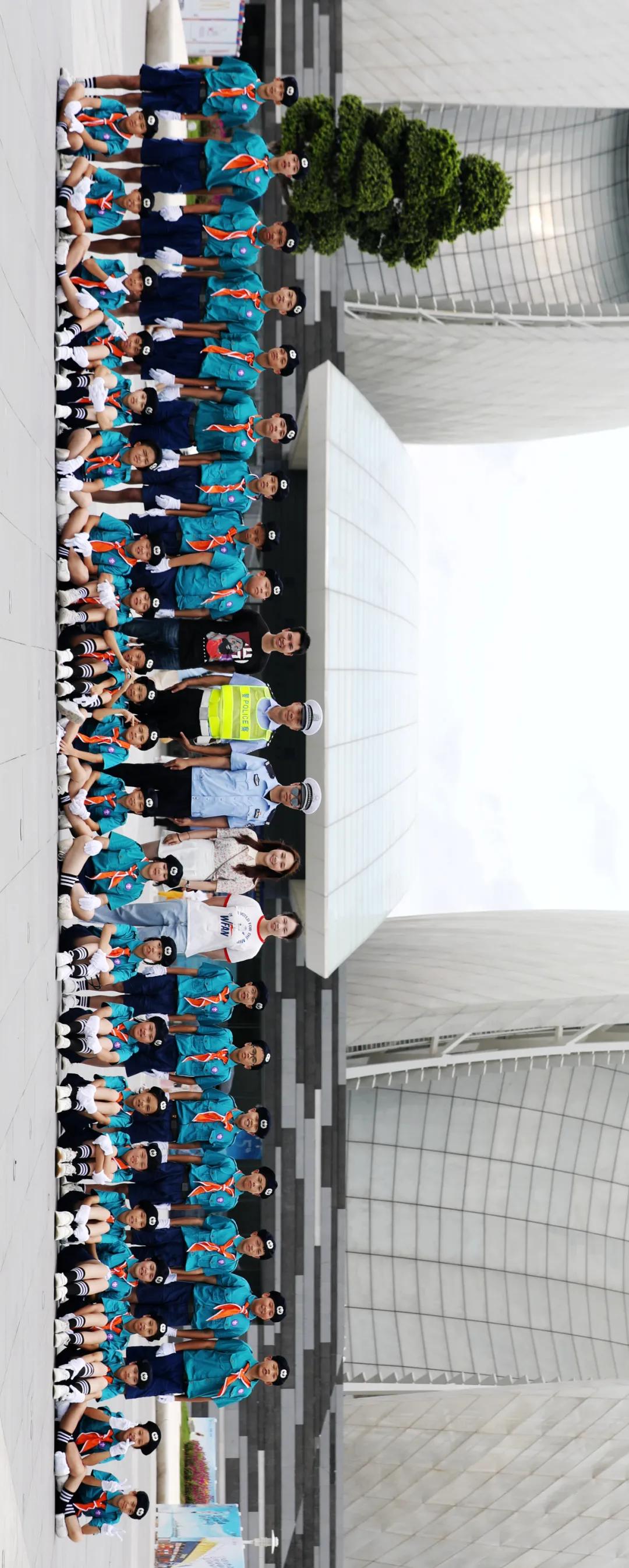 他在斗门建了一支交警队！但又不止是交警！视频太帅！